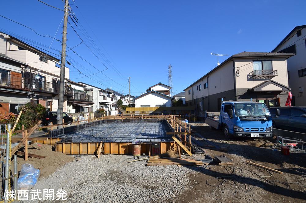 Local appearance photo. 1 Building