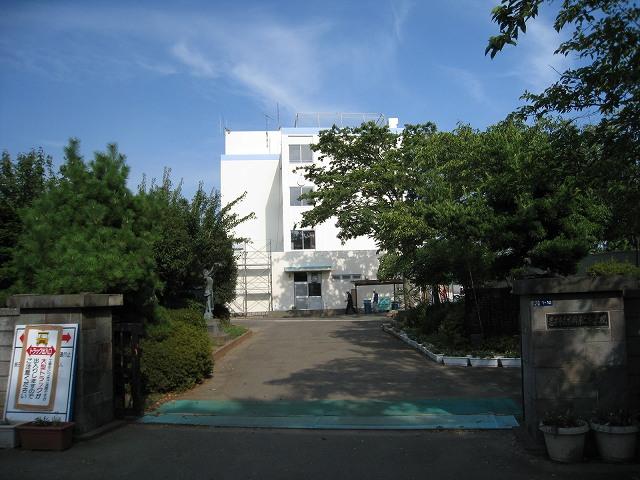 Junior high school. Muneoka 315m until the second junior high school
