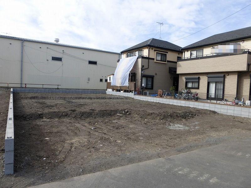 Local appearance photo. Local (12 May 2013) Shooting