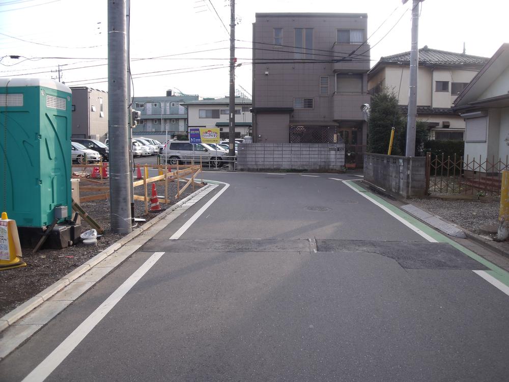 Local photos, including front road. Local (11 May 2013) Shooting