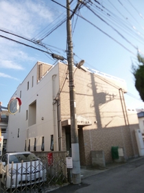 Building appearance. Reinforced Concrete ・ The appearance of the tiled ☆