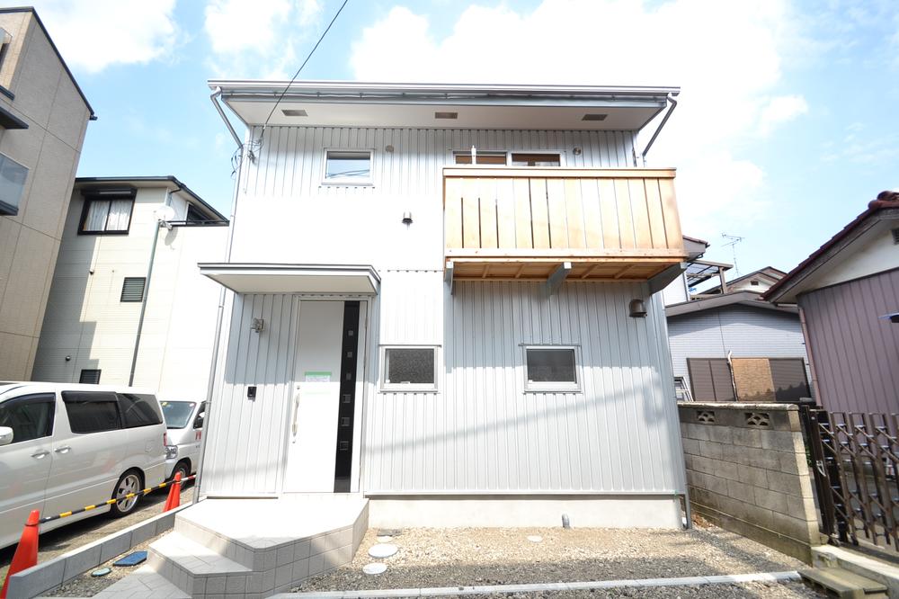 Local appearance photo. local