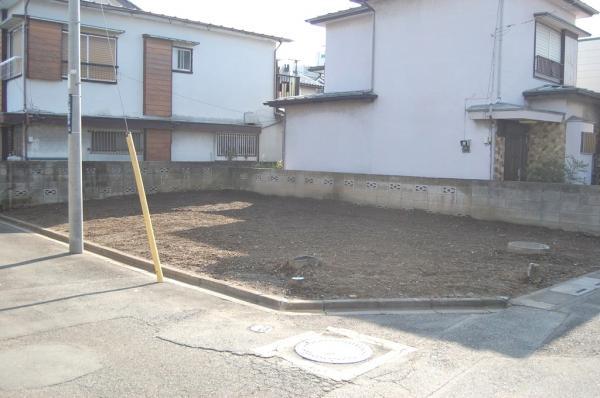 Local appearance photo. Local: 2013 October