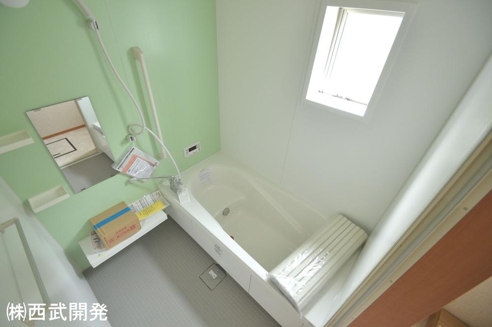 Bathroom. 4 Building ・ bathroom