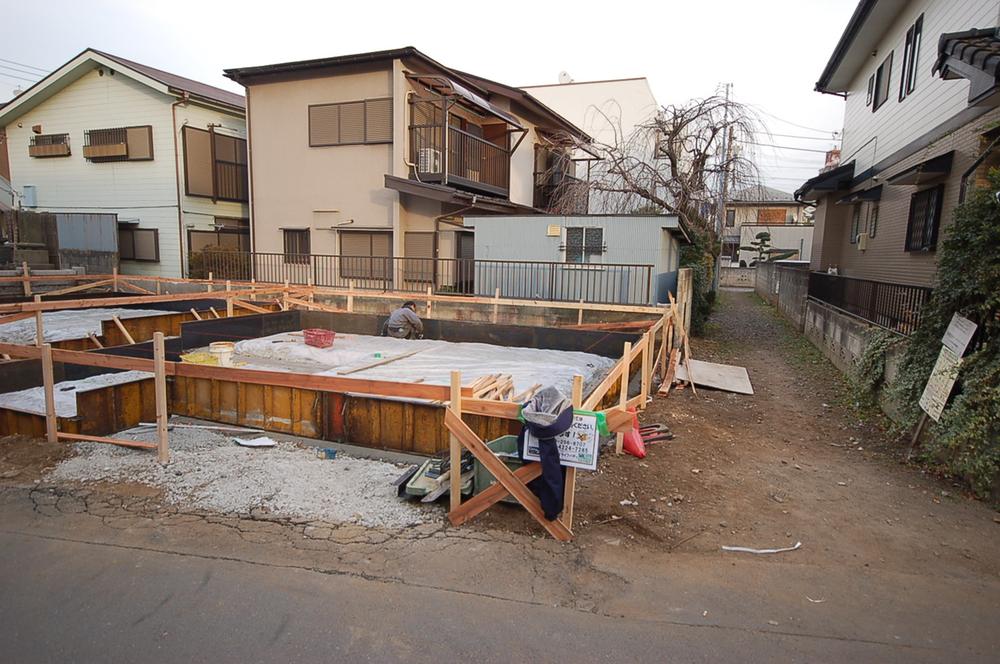 Local appearance photo. Local (12 May 2013) Shooting