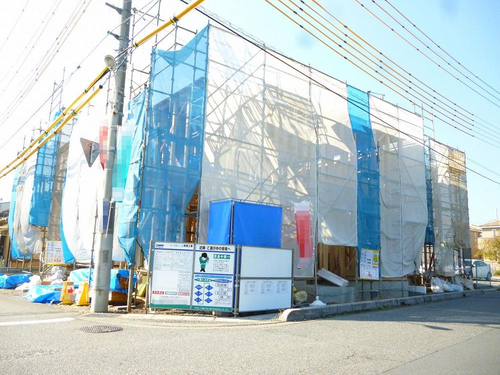 Local appearance photo. Local (11 May 2013) Shooting