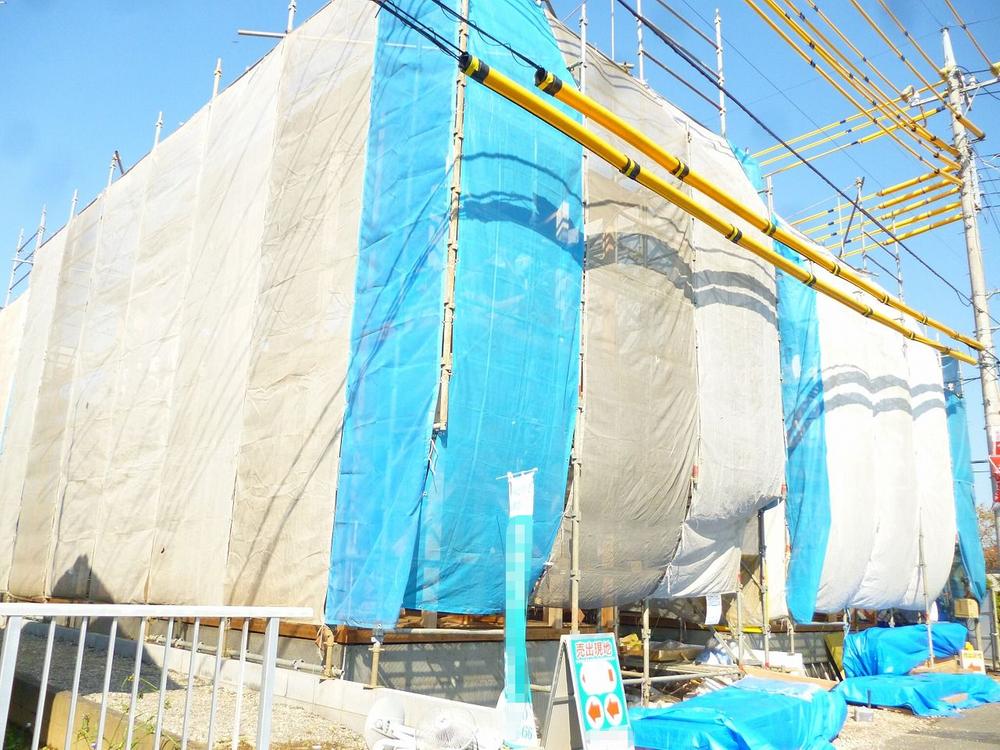 Local appearance photo. Local (11 May 2013) Shooting