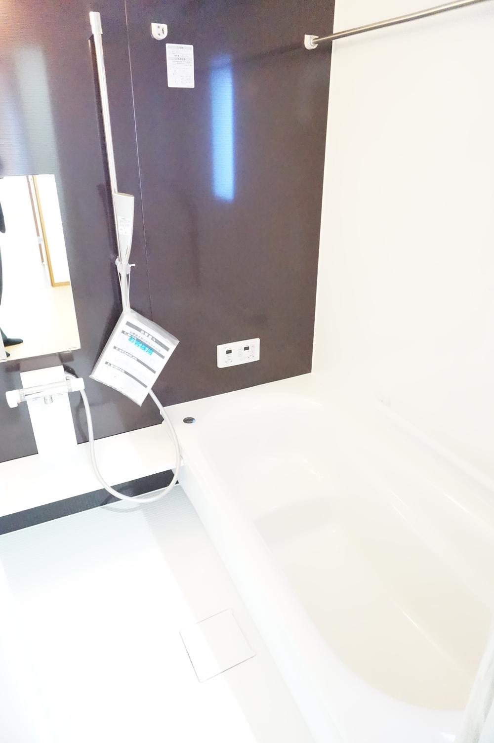 Bathroom. Indoor (12 May 2013) Shooting