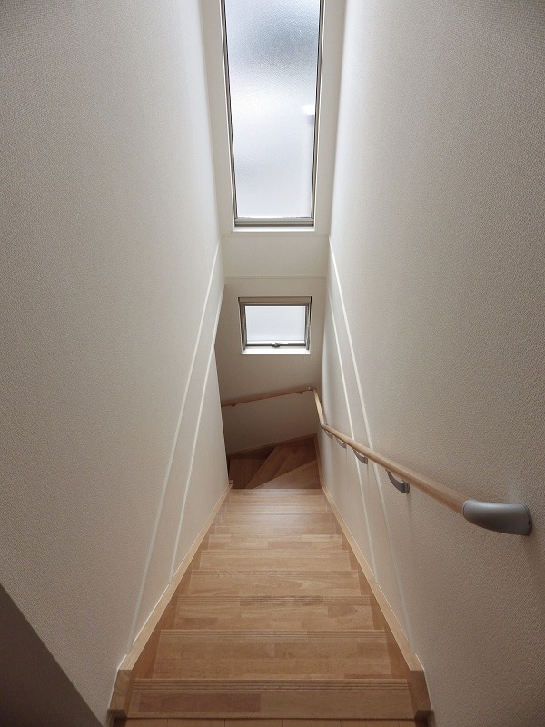 Other room space. The same type reference photograph