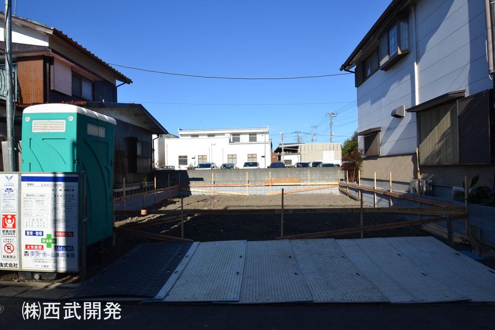 Local appearance photo. Local (12 May 2013) Shooting