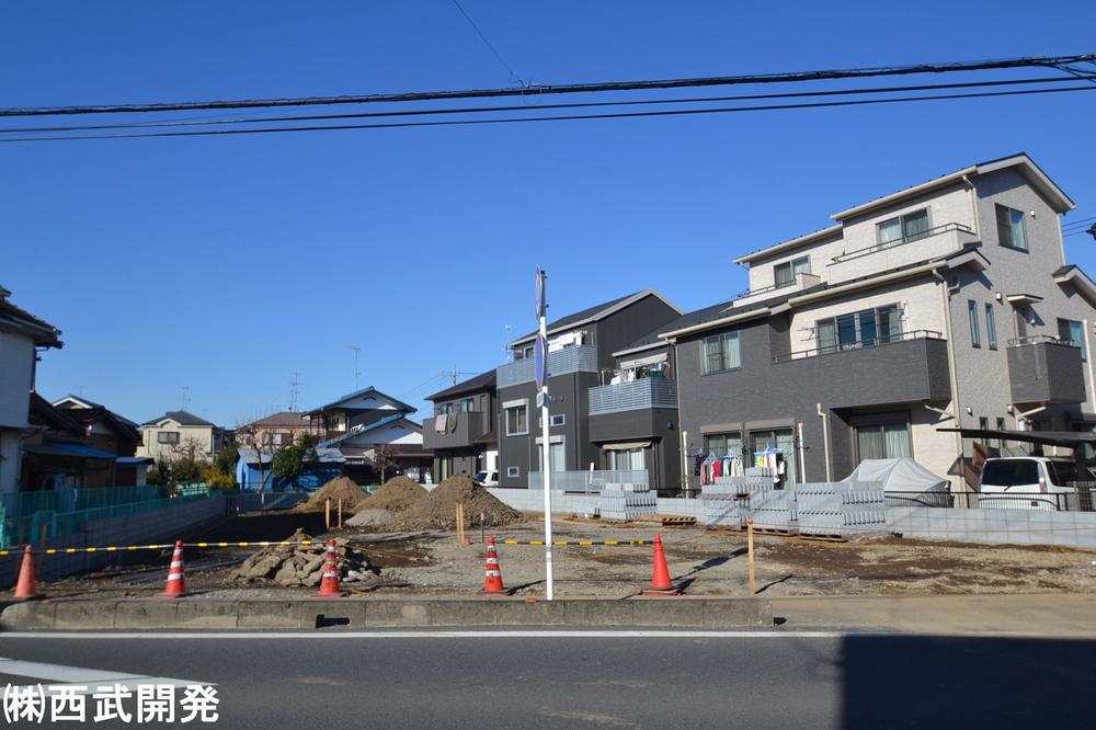 Local appearance photo. Local (12 May 2013) Shooting