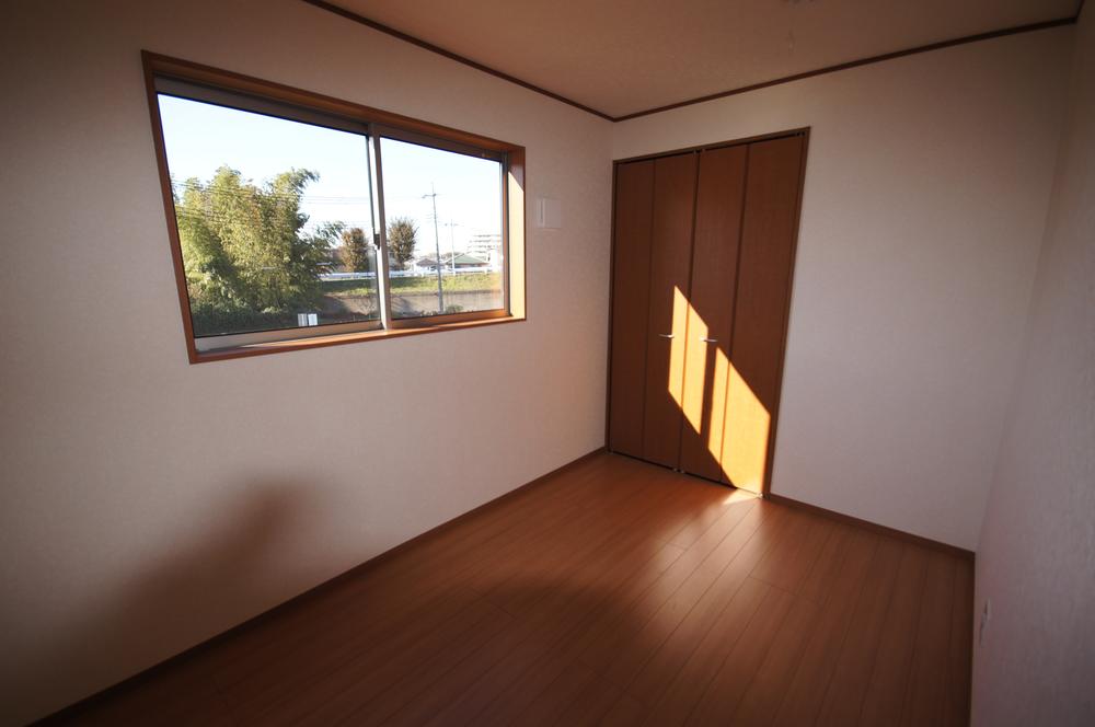 Non-living room. Western-style 5 Pledge