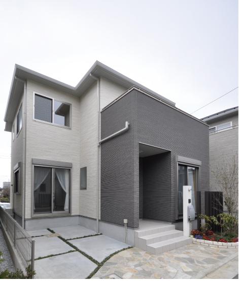 Local appearance photo. Approach that leads to on-site road, It is doing the role of the open outside the structure. The role feel the connection and beauty to the whole city. 