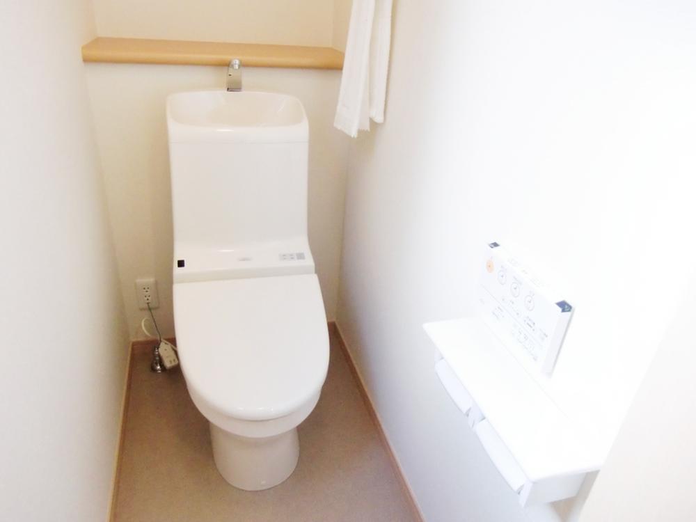 Toilet.  ■ 2013.1.31 Shooting