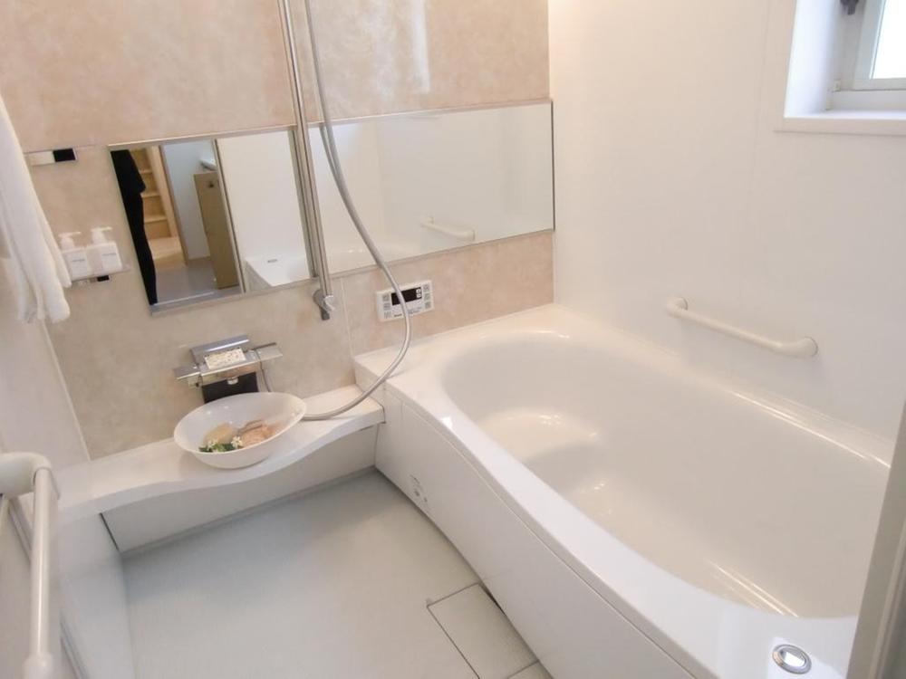 Bathroom. 1 tsubo certain Bathing, I want to heal the fatigue of the day while slowly stretching the legs ...