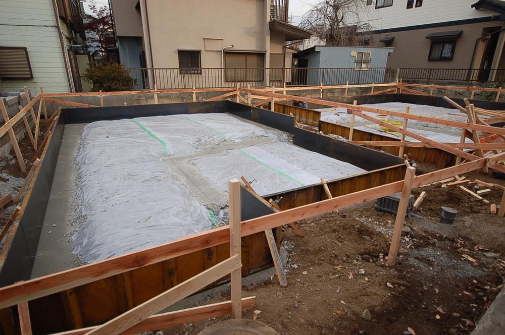 Local appearance photo. Local (12 May 2013) Shooting