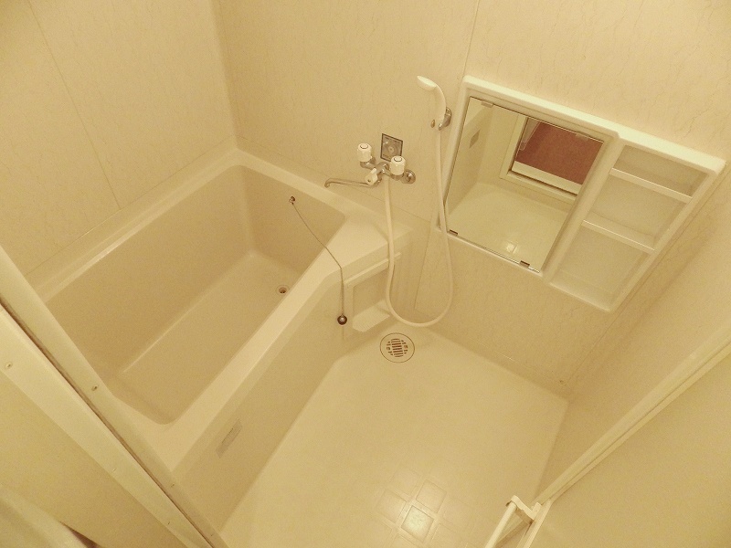 Bath. Another Room No. reference photograph