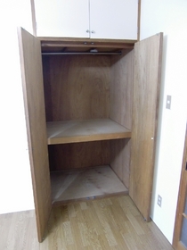 Other. ◆ Plenty of storage space ◆