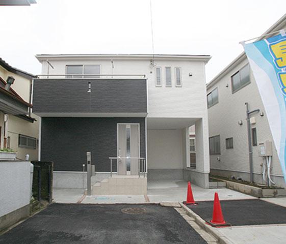 Local appearance photo. Local (10 May 2013) Shooting