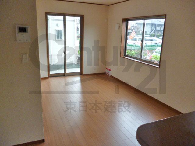 Living. Indoor (12 May 2013) Shooting