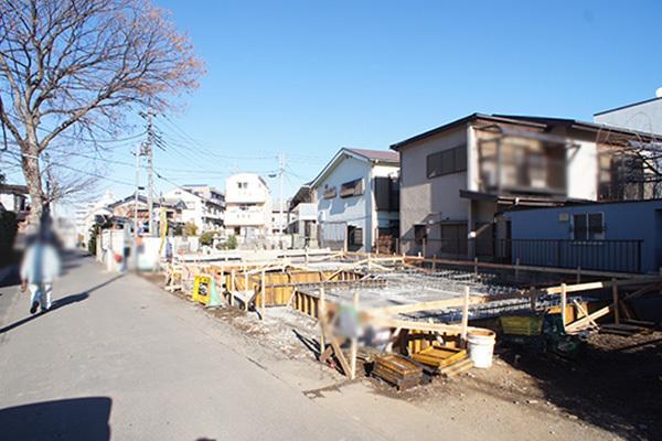 Local photos, including front road. Local (12 May 2013) Shooting