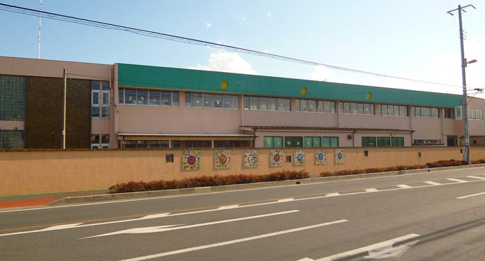 kindergarten ・ Nursery. Nakamori 450m to kindergarten
