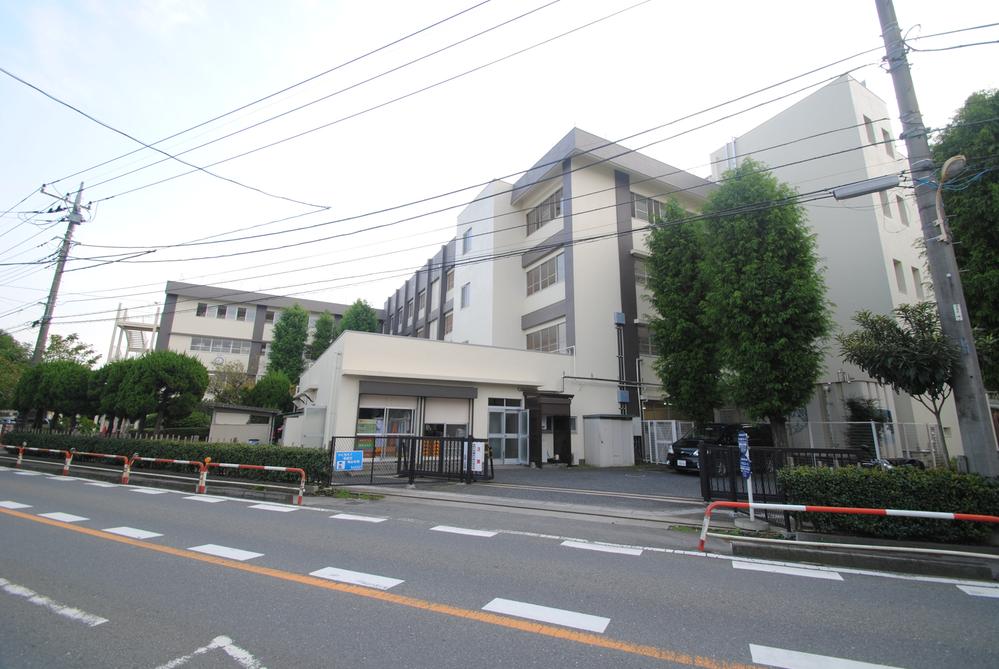 Primary school. Shiki Municipal second elementary school up to 400m