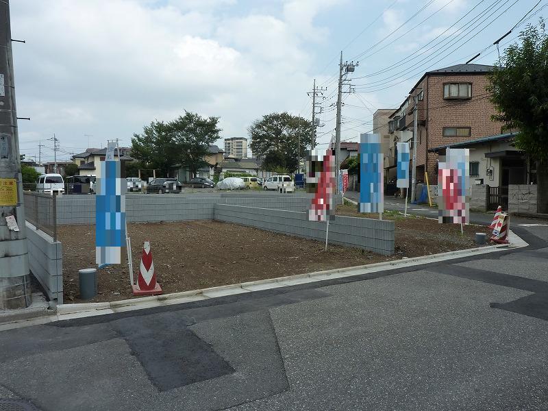 Local photos, including front road. Local (August 2013) Shooting