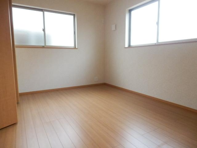 Non-living room. Local (12 May 2013) Shooting