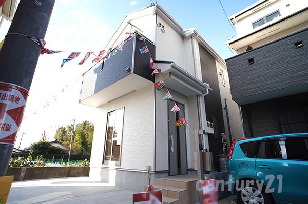 Local appearance photo. To be kind to your wallet environment "solar power" site (November 2013) Shooting 1 Building