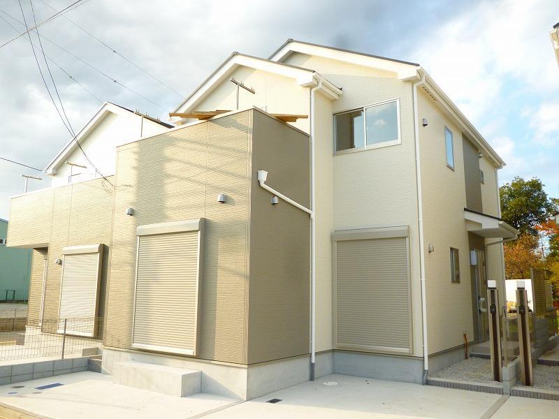 Local appearance photo. Local (11 May 2013) Shooting