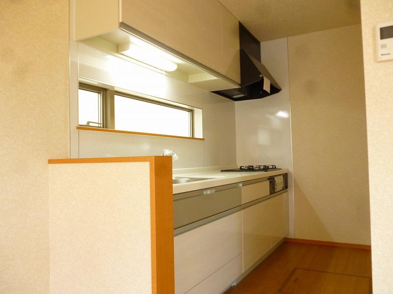 Kitchen. 4 Building kitchen