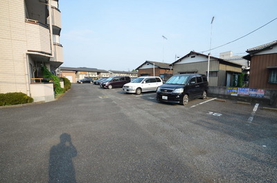 Other. 10m to Shiki Station (Other)