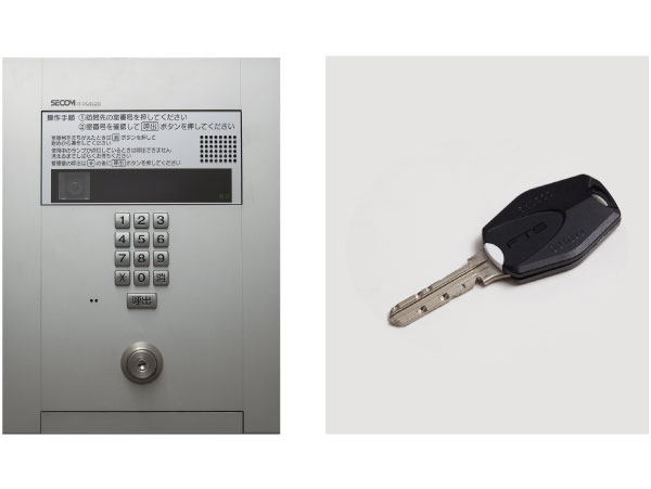 Security.  [Non-contact key corresponding auto-lock system] Unlock the auto-lock by holding the key to a non-contact key corresponding receiver. Visitor captures the intercom of the camera, You can unlock after checking with the video from within the dwelling unit. (Same specifications)