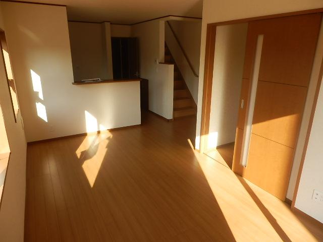 Living. Local (12 May 2013) Shooting