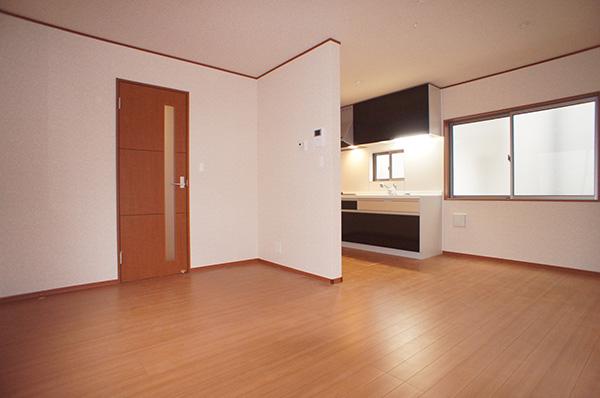 Living. Conversation of your family is lively, Open-minded LDK Indoor (10 May 2013) Shooting 1 Building