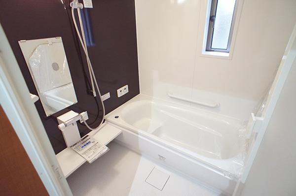 Bathroom. Indoor (10 May 2013) Shooting 1 Building