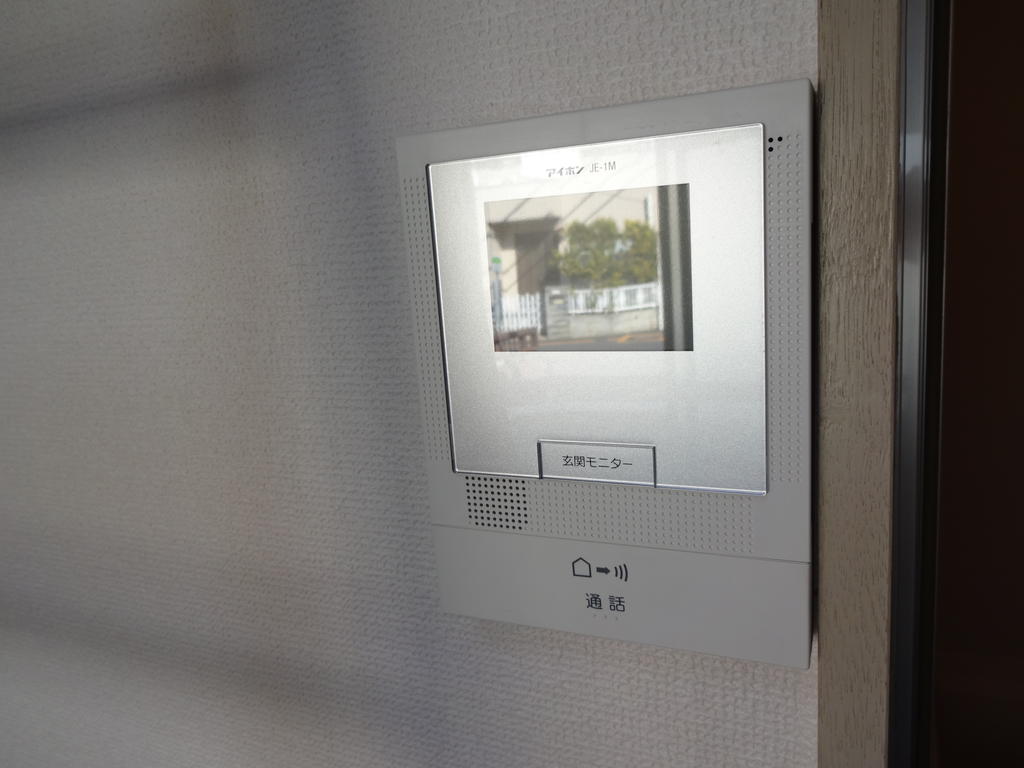 Living and room. Security in the TV monitor Hong ◎