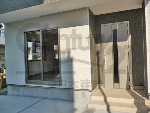 Local photos, including front road. Local (12 May 2013) Shooting