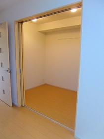 Living and room. Optimal Western 3.5 Pledge of the room to the bedroom (the same construction type)