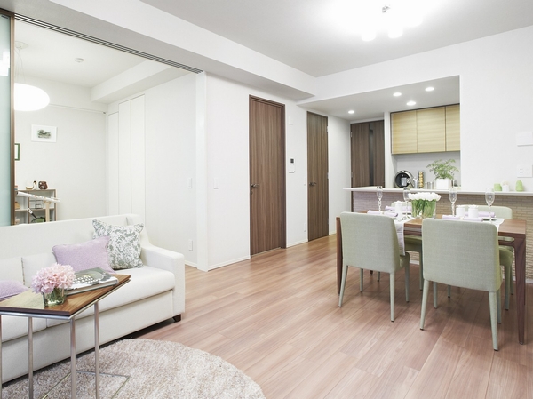 LD from another angle. To a more spacious space when open the sliding door partition of Western-style 3