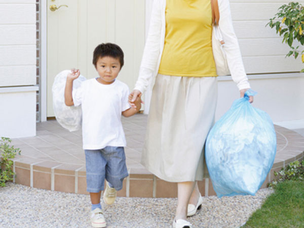 Other.  [24-hour garbage can out] 24-hour garbage yard that can be used regardless of the collection date and time. (image)