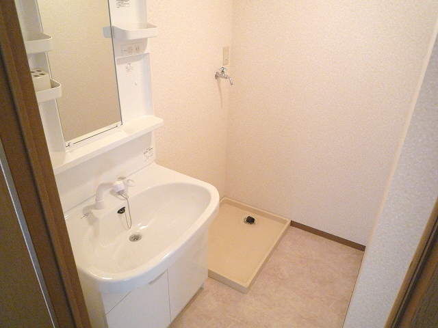 Washroom. Another, Room photo