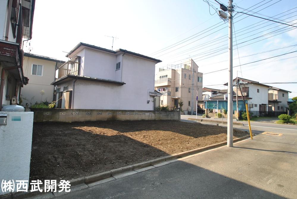 Local appearance photo. Local (10 May 2013) Shooting