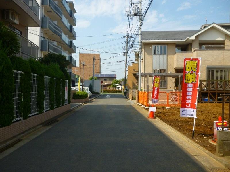 Local photos, including front road. Local (August 2013) Shooting