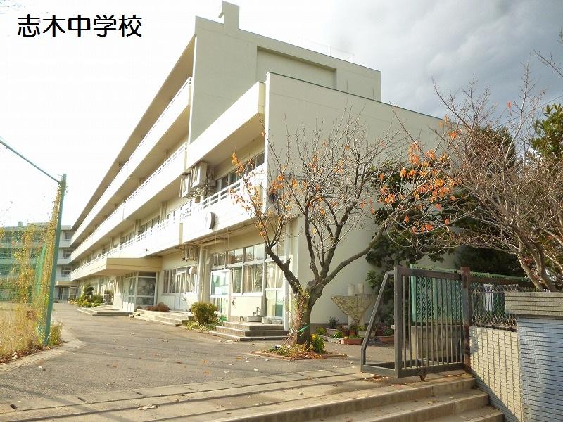 Junior high school. Shiki 480m until junior high school