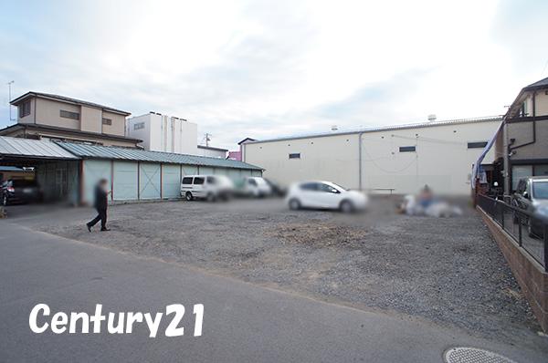 Local photos, including front road. 12 / 8 shooting