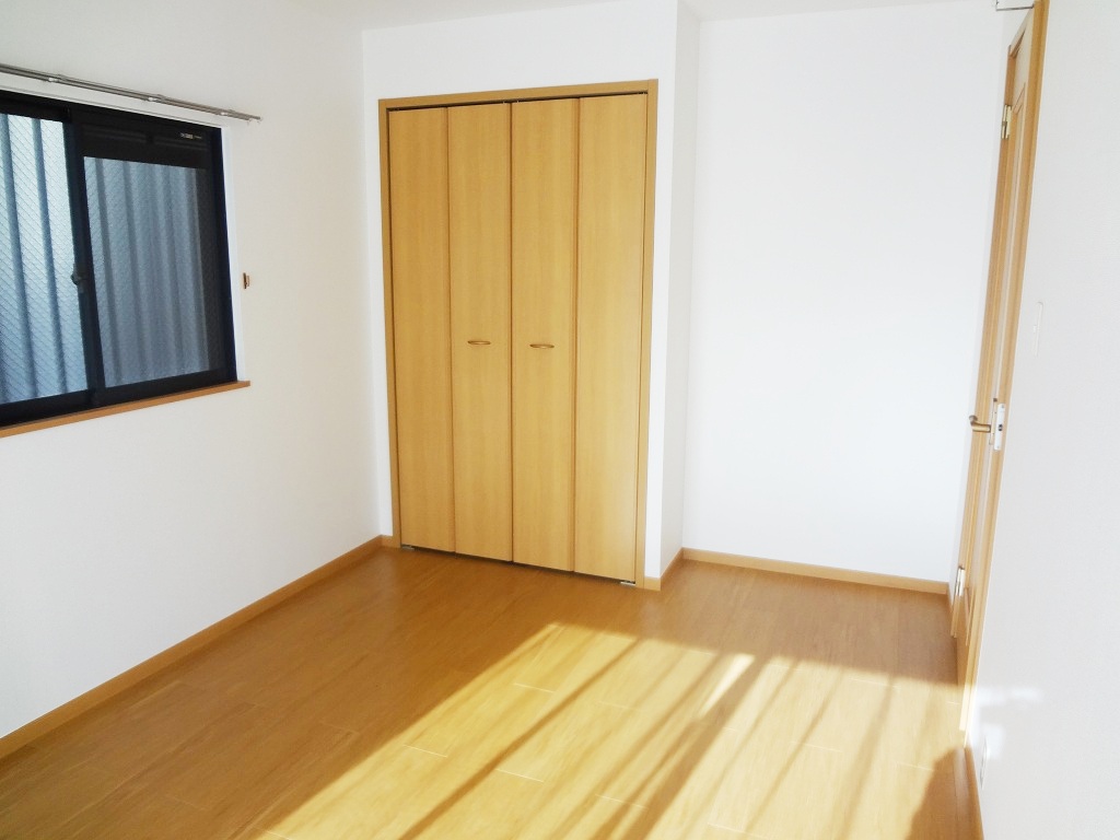 Other room space. Reversal type reference photograph