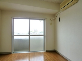 Living and room. It is the living room of flooring