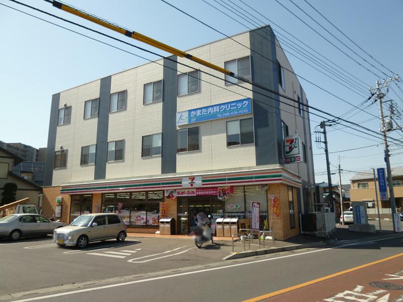 Convenience store. 404m to Seven-Eleven